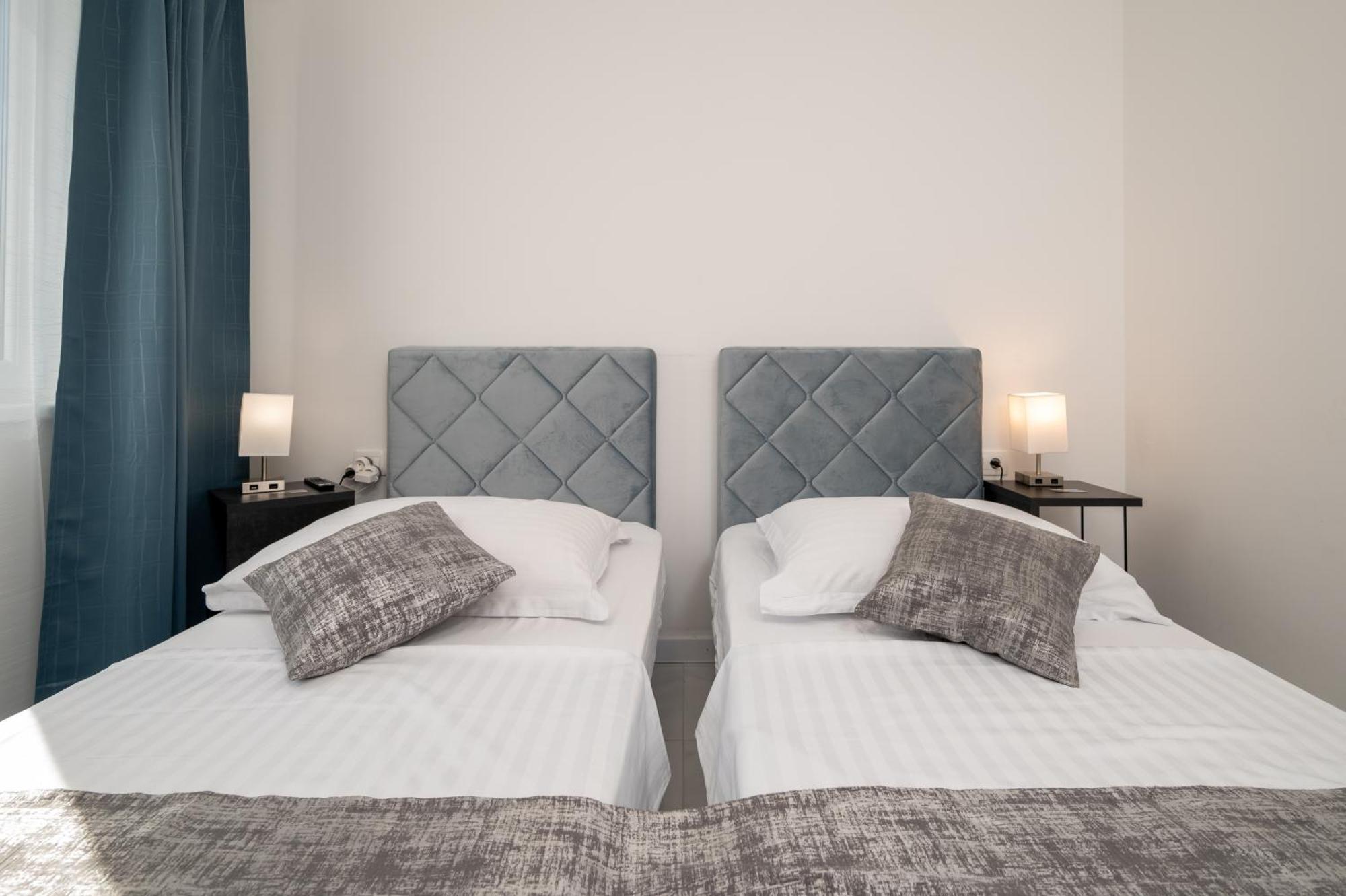 Apartments Filipo Трогир Экстерьер фото