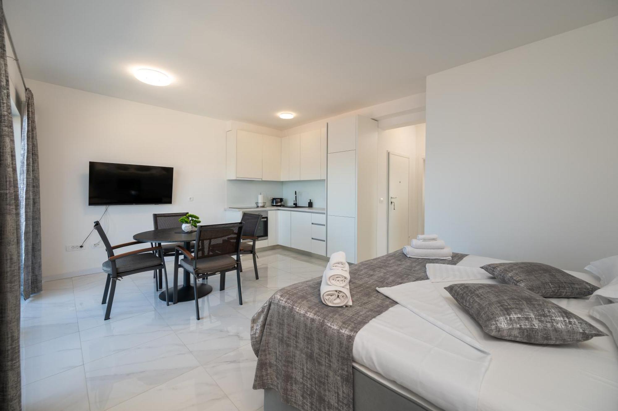 Apartments Filipo Трогир Экстерьер фото