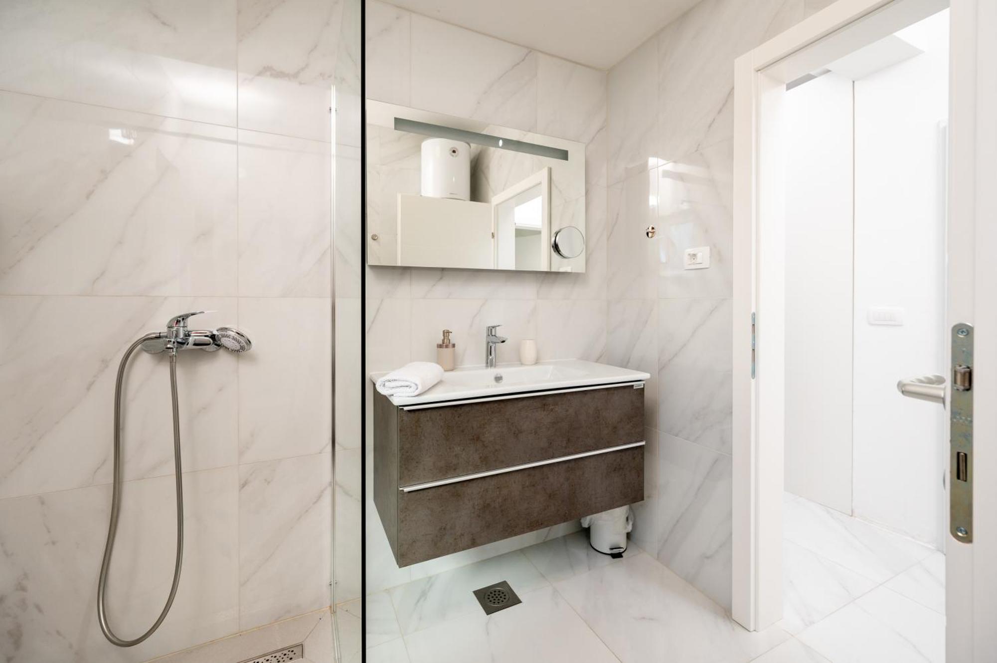 Apartments Filipo Трогир Экстерьер фото